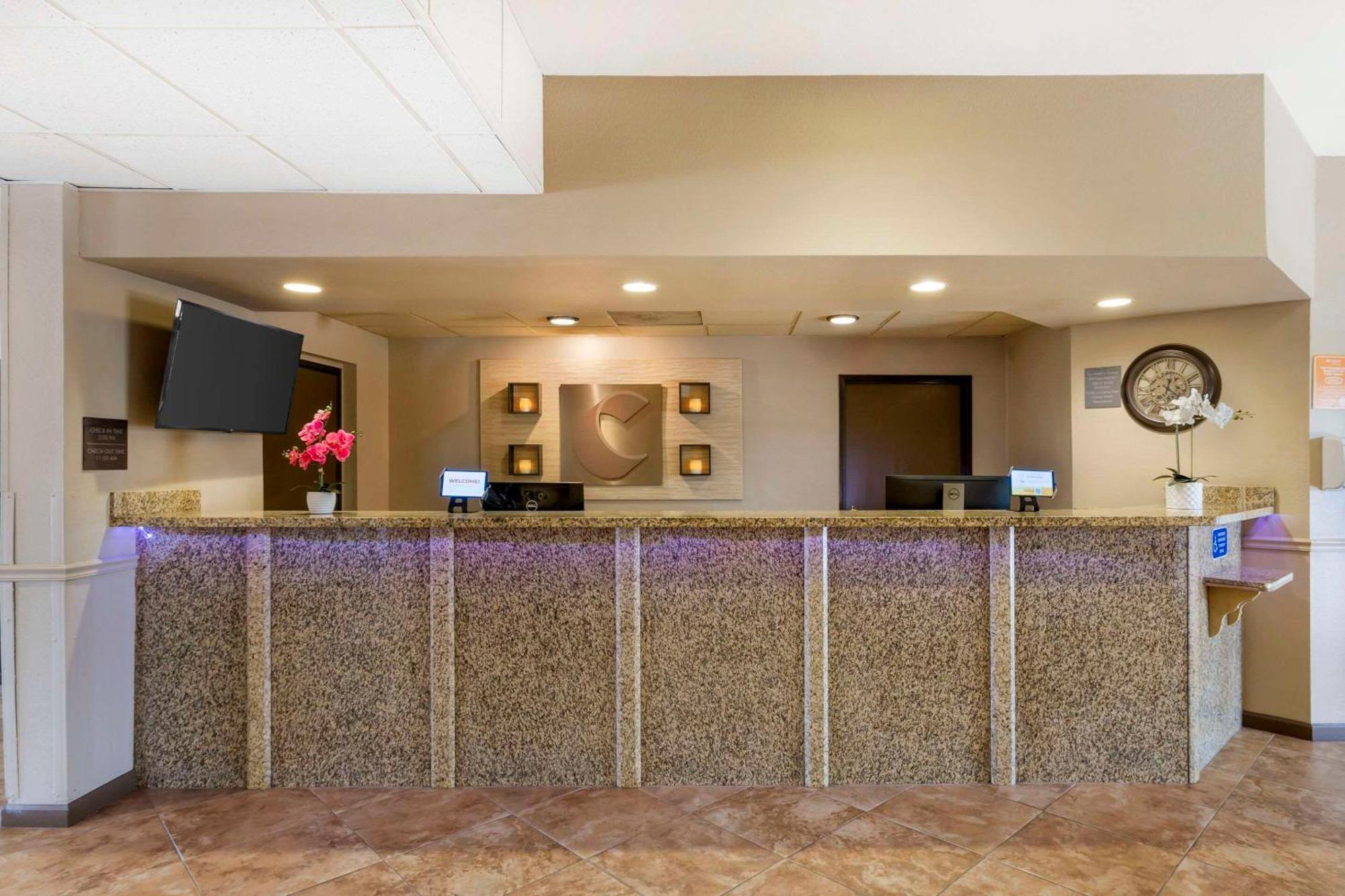 Comfort Inn West Phoenix At 27Th Ave And I-I0 Exterior photo
